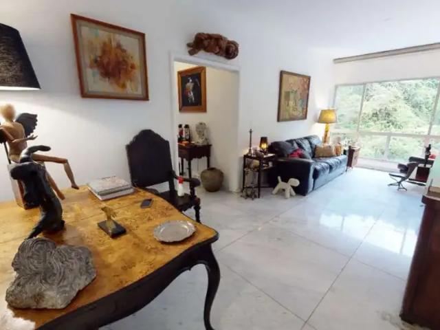 Apartamento para Venda em Rio de Janeiro/RJ Copacabana 2 Quartos