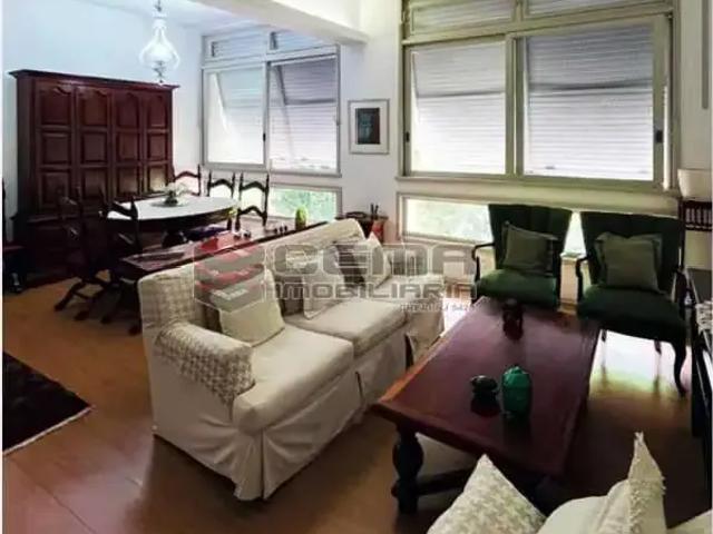 Apartamento para Venda em Rio de Janeiro/RJ Copacabana 2 Quartos