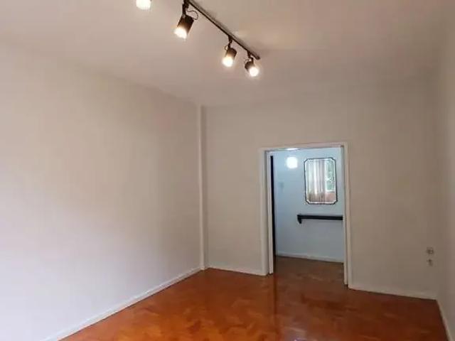 Apartamento para Venda em Rio de Janeiro/RJ Copacabana 3 Quartos