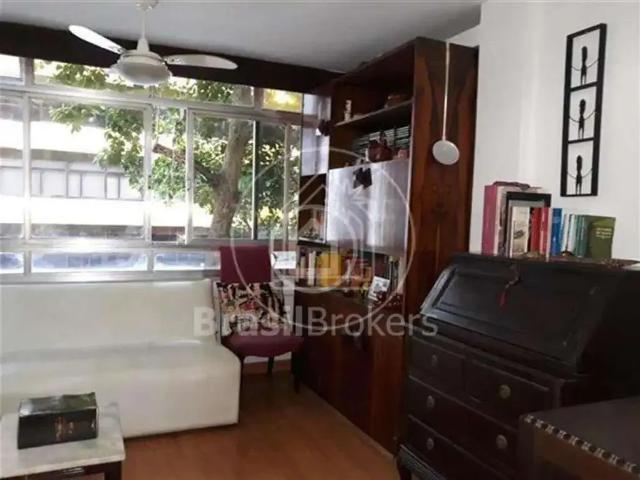 Apartamento para Venda em Rio de Janeiro/RJ Copacabana 3 Quartos
