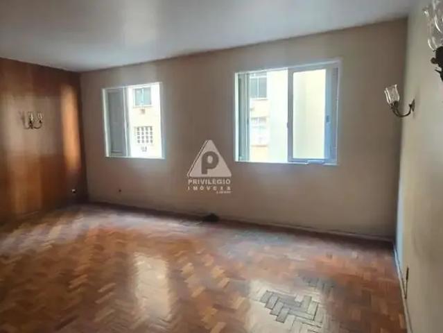 Apartamento para Venda em Rio de Janeiro/RJ Copacabana 3 Quartos