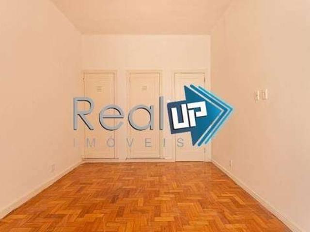 Apartamento para Venda em Rio de Janeiro/RJ Copacabana 3 Quartos