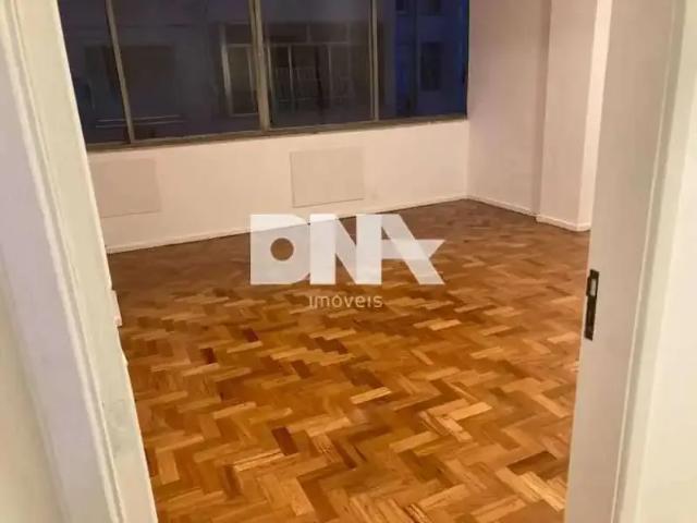 Apartamento para Venda em Rio de Janeiro/RJ Copacabana 3 Quartos