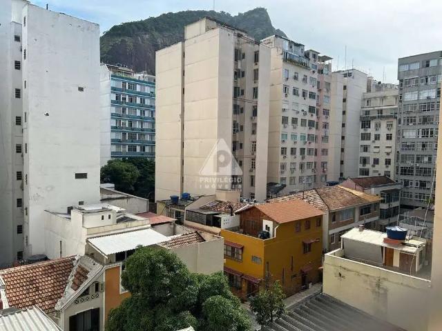 Apartamento para Venda em Rio de Janeiro/RJ Copacabana 3 Quartos