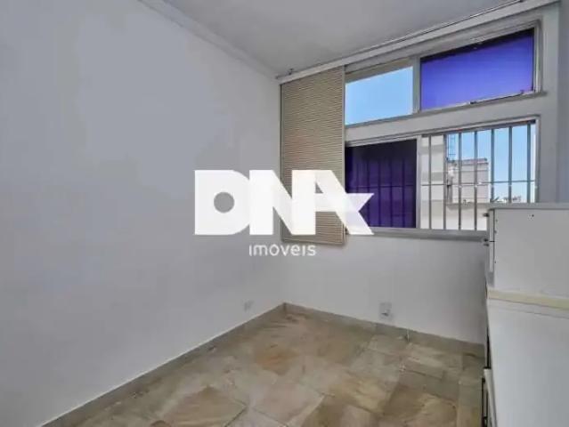 Apartamento para Venda em Rio de Janeiro/RJ Copacabana 3 Quartos