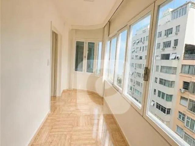 Apartamento para Venda em Rio de Janeiro/RJ Copacabana 3 Quartos