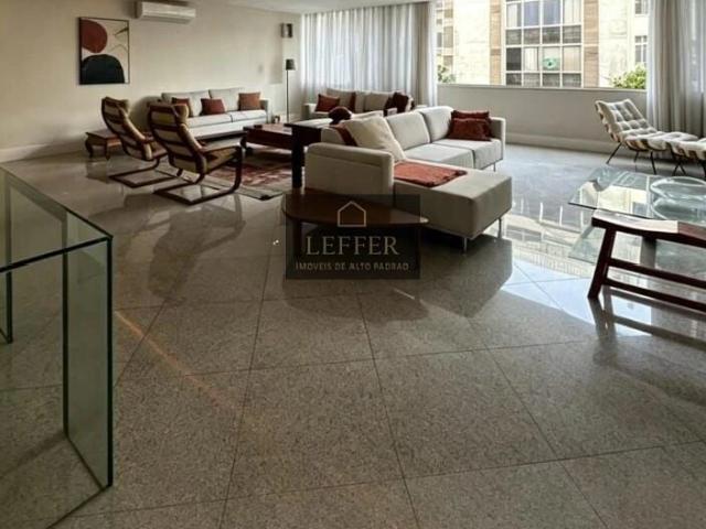 Apartamento para Venda em Rio de Janeiro/RJ Copacabana 3 Quartos