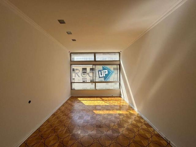 Apartamento para Venda em Rio de Janeiro/RJ Copacabana 3 Quartos