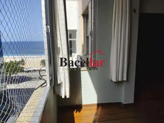Apartamento para Venda em Rio de Janeiro/RJ Copacabana 3 Quartos