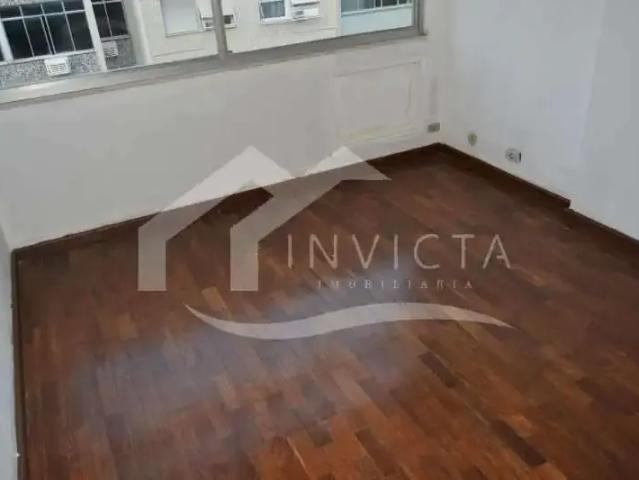 Apartamento para Venda em Rio de Janeiro/RJ Copacabana 3 Quartos