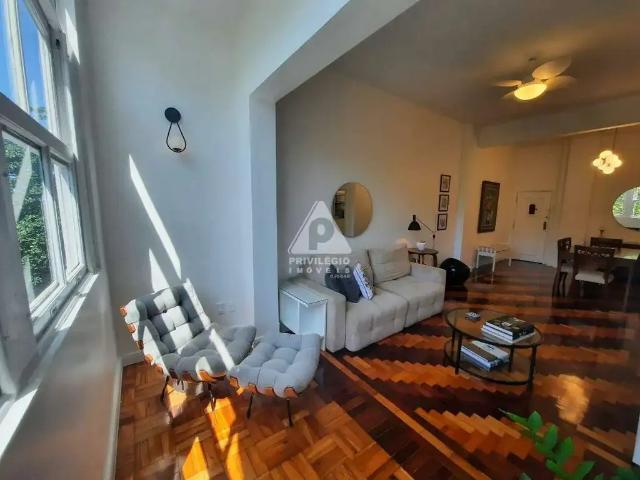 Apartamento para Venda em Rio de Janeiro/RJ Copacabana 3 Quartos