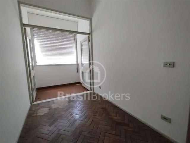 Apartamento para Venda em Rio de Janeiro/RJ Copacabana 3 Quartos
