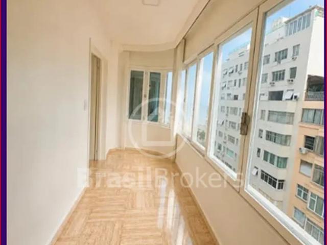 Apartamento para Venda em Rio de Janeiro/RJ Copacabana 3 Quartos