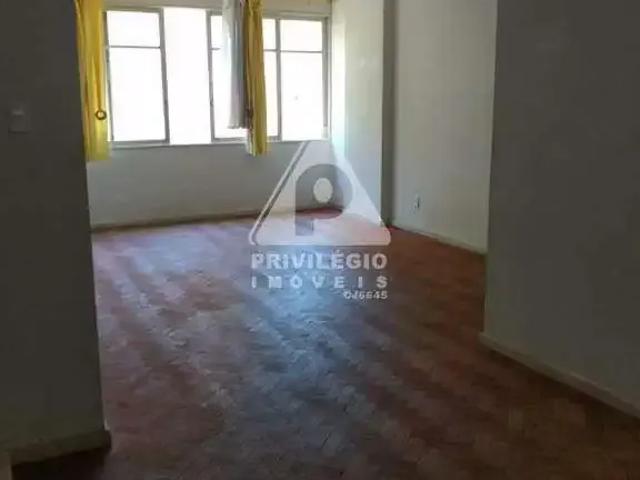 Apartamento para Venda em Rio de Janeiro/RJ Copacabana 3 Quartos