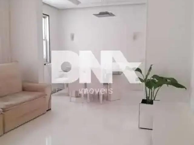 Apartamento para Venda em Rio de Janeiro/RJ Copacabana 3 Quartos