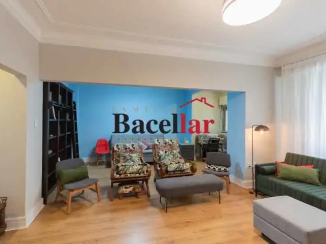 Apartamento para Venda em Rio de Janeiro/RJ Copacabana 3 Quartos