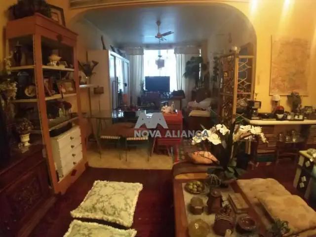 Apartamento para Venda em Rio de Janeiro/RJ Copacabana 3 Quartos