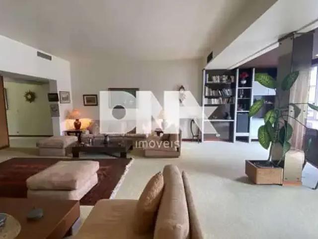 Apartamento para Venda em Rio de Janeiro/RJ Copacabana 3 Quartos