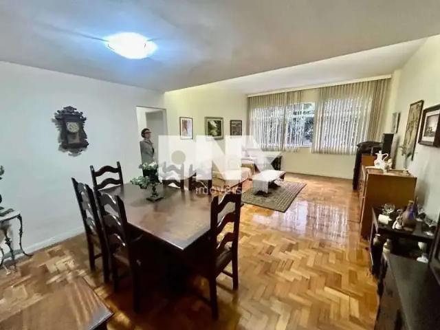 Apartamento para Venda em Rio de Janeiro/RJ Copacabana 3 Quartos
