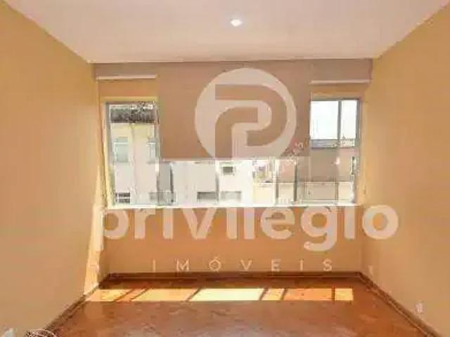 Apartamento para Venda em Rio de Janeiro/RJ Copacabana 3 Quartos