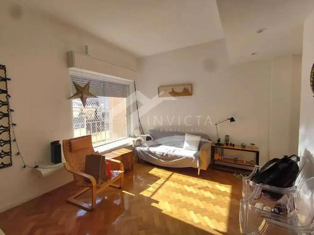 Apartamento para Venda em Rio de Janeiro/RJ Copacabana 3 Quartos