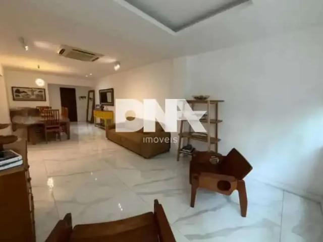 Apartamento para Venda em Rio de Janeiro/RJ Copacabana 3 Quartos