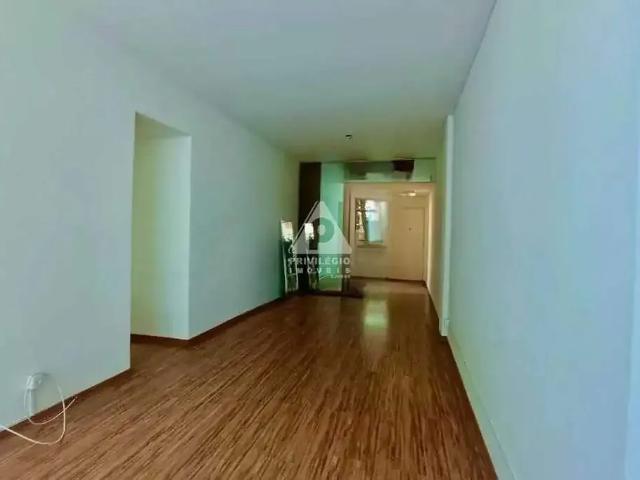 Apartamento para Venda em Rio de Janeiro/RJ Copacabana 3 Quartos