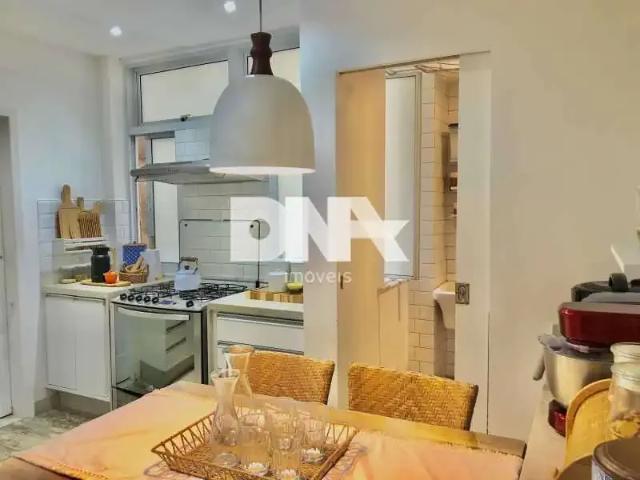 Apartamento para Venda em Rio de Janeiro/RJ Copacabana 3 Quartos