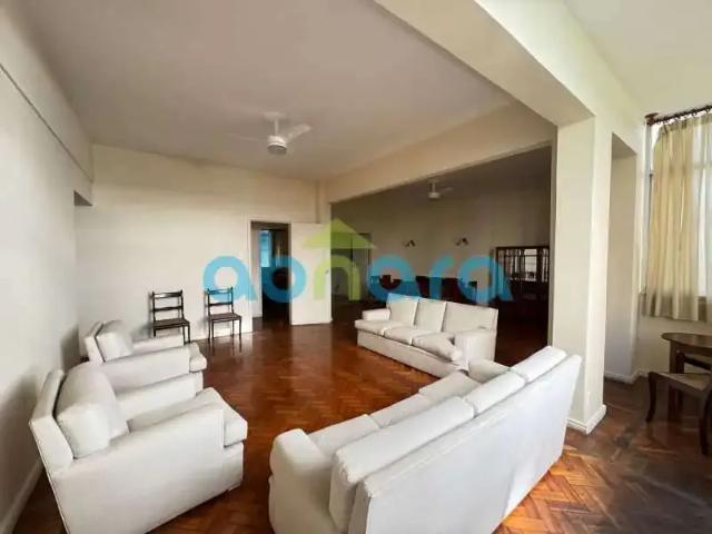 Apartamento para Venda em Rio de Janeiro/RJ Copacabana 3 Quartos