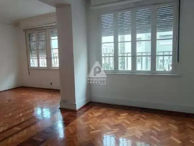 Apartamento para Venda em Rio de Janeiro/RJ Copacabana 3 Quartos