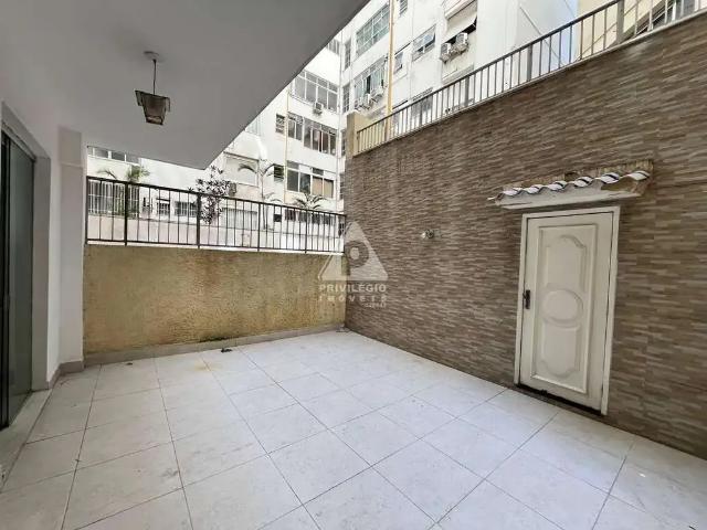 Apartamento para Venda em Rio de Janeiro/RJ Copacabana 3 Quartos