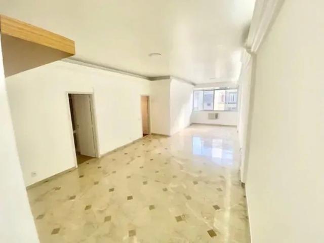 Apartamento para Venda em Rio de Janeiro/RJ Copacabana 3 Quartos