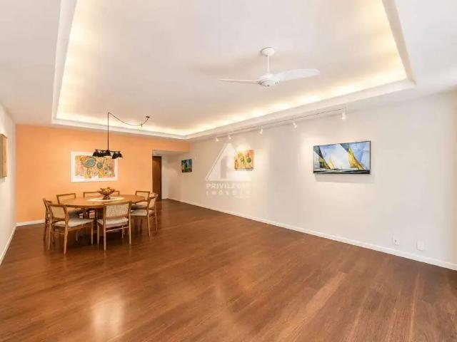 Apartamento para Venda em Rio de Janeiro/RJ Cosme Velho 3 Quartos