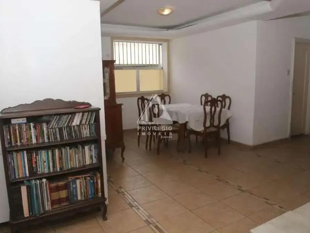 Apartamento para Venda em Rio de Janeiro/RJ Cosme Velho 2 Quartos