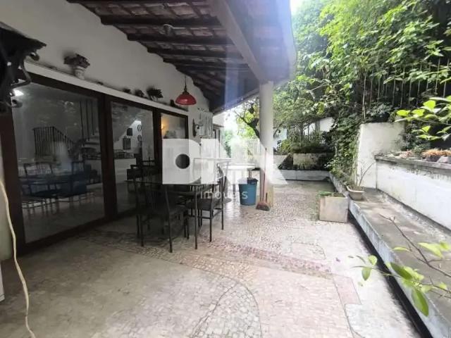 Apartamento para Venda em Rio de Janeiro/RJ Cosme Velho 6 Quartos