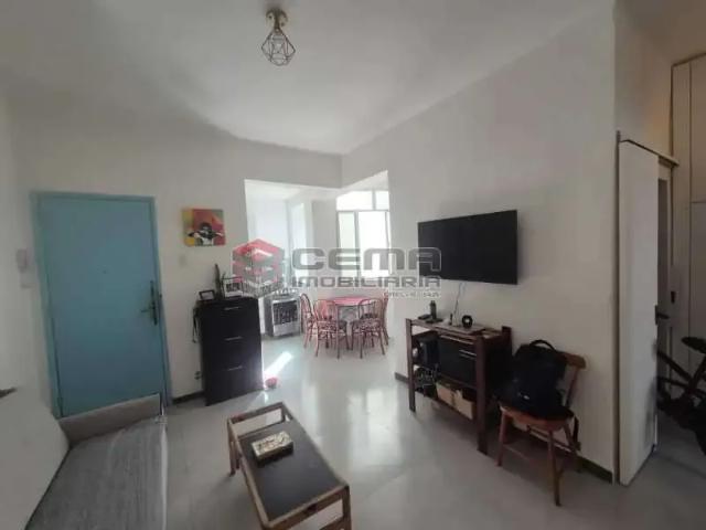 Apartamento para Venda em Rio de Janeiro/RJ Catete 2 Quartos
