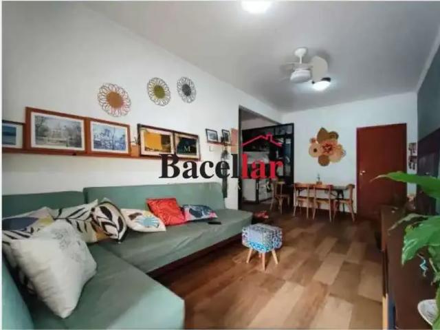 Apartamento para Venda em Rio de Janeiro/RJ Catete 2 Quartos