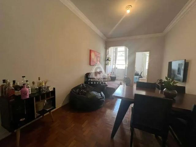 Apartamento para Venda em Rio de Janeiro/RJ Catete 2 Quartos