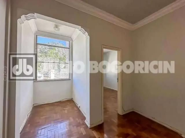Apartamento para Venda em Rio de Janeiro/RJ Catete 2 Quartos