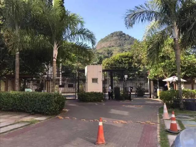 Apartamento para Venda em Rio de Janeiro/RJ Camorim 4 Quartos