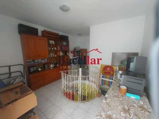 Apartamento para Venda em Rio de Janeiro/RJ Cascadura 2 Quartos
