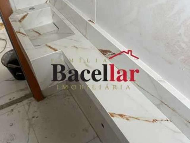 Apartamento para Venda em Rio de Janeiro/RJ Cascadura 2 Quartos