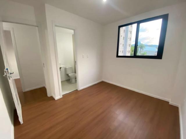 Apartamento para Venda em Rio de Janeiro/RJ Curicica 2 Quartos