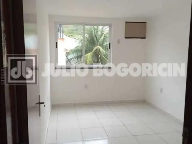 Apartamento para Venda em Rio de Janeiro/RJ Curicica 2 Quartos