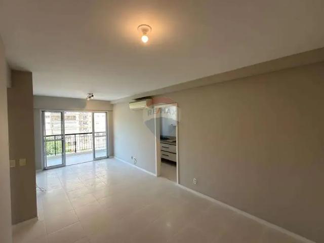 Apartamento para Venda em Rio de Janeiro/RJ Barra da Tijuca 2 Quartos