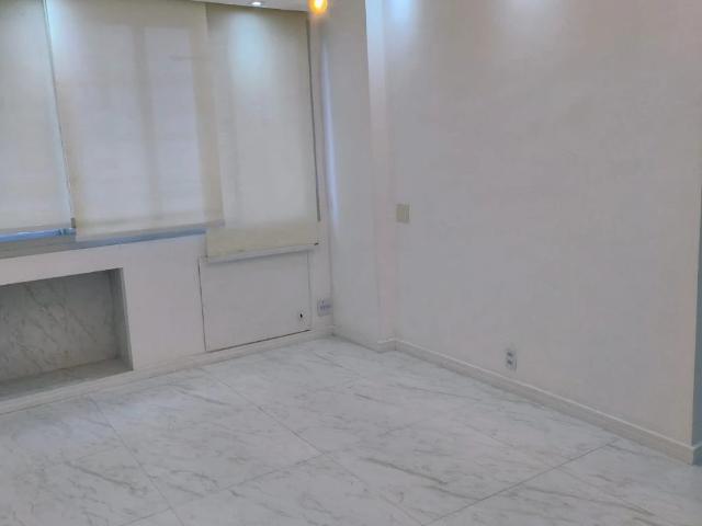 Apartamento para Venda em Rio de Janeiro/RJ Barra da Tijuca 2 Quartos