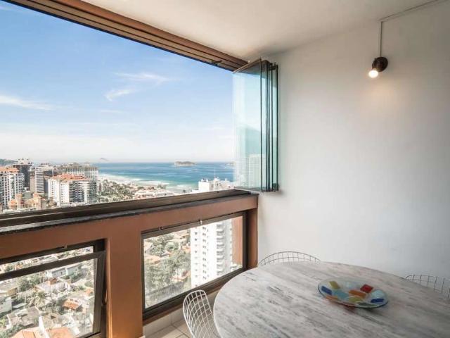 Apartamento para Venda em Rio de Janeiro/RJ Barra da Tijuca 2 Quartos