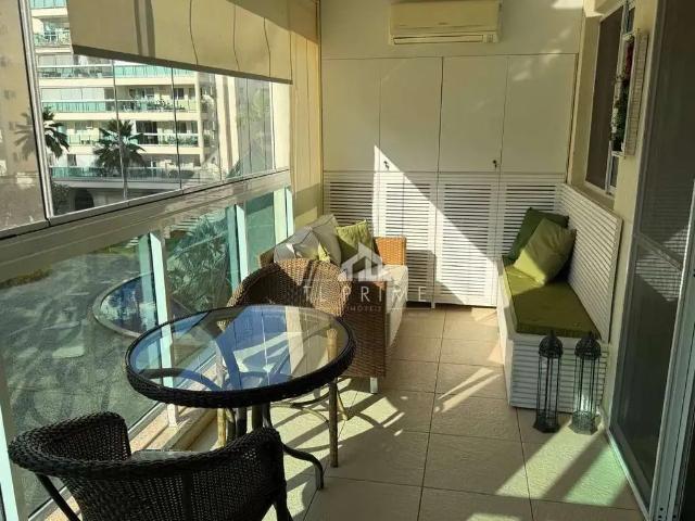 Apartamento para Venda em Rio de Janeiro/RJ Barra da Tijuca 2 Quartos