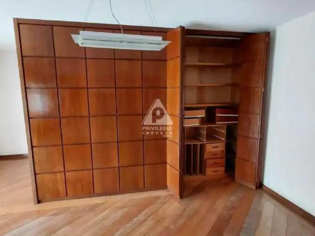 Apartamento para Venda em Rio de Janeiro/RJ Barra da Tijuca 5 Quartos