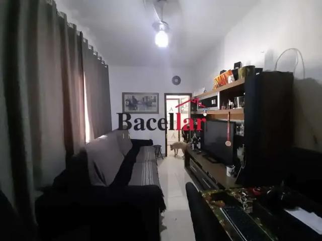 Apartamento para Venda em Rio de Janeiro/RJ Benfica 2 Quartos
